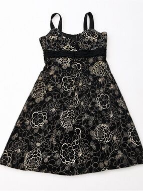 Evan Picone Black Dress with White embroidery